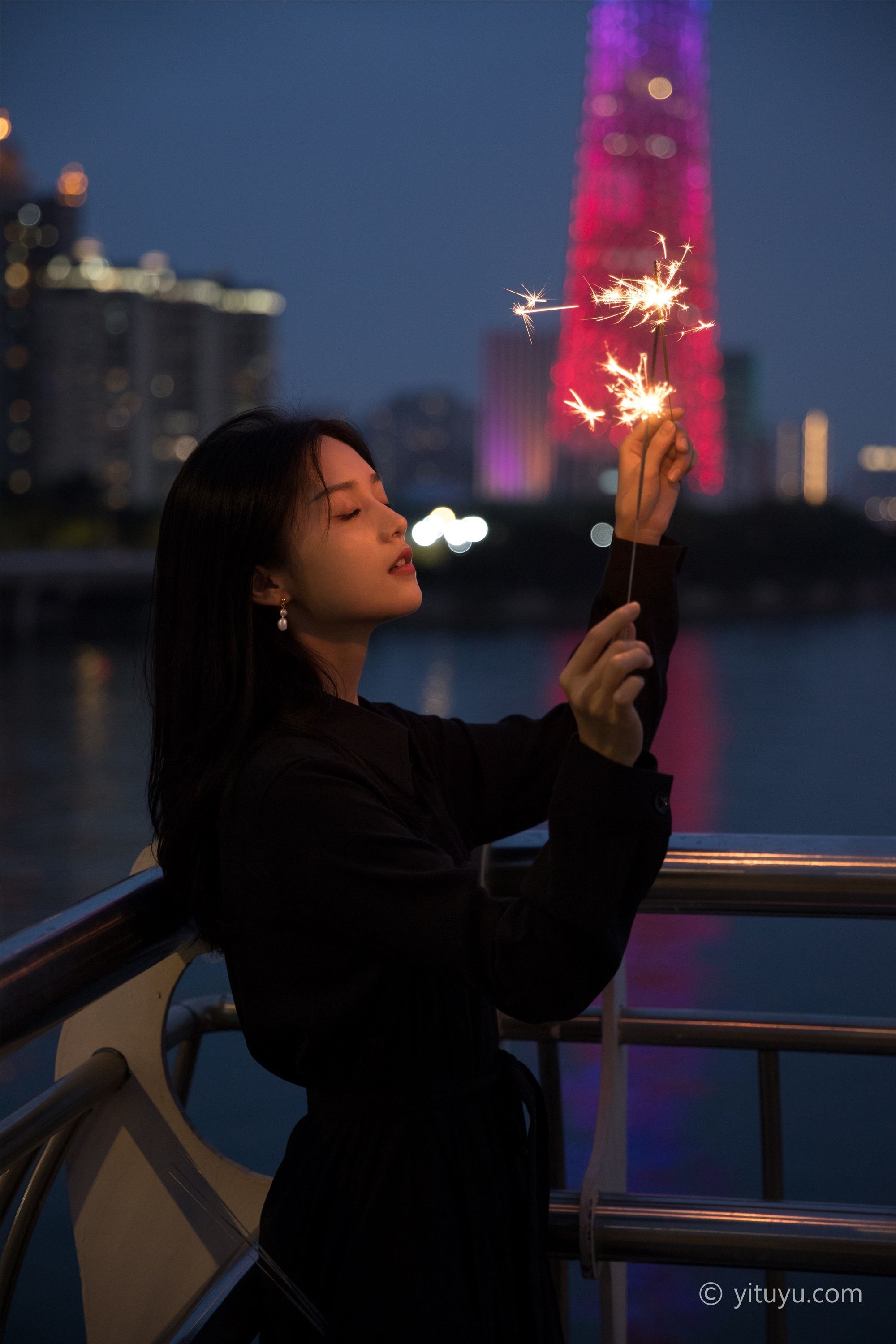 YITUYU艺图语  2021.06.16 晚风 雨文